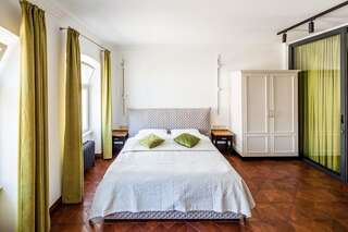 Апартаменты Romari апартименти площа Ринок Львов Апартаменты-20